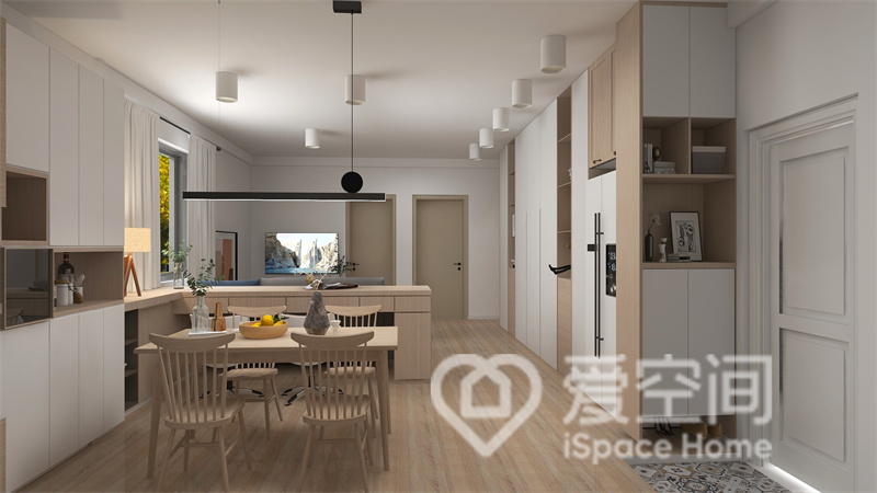 餐厅空间中，家具选用了造型精简的原木餐桌椅，宁静氛围在空间中静静流淌着，令人感到治愈。