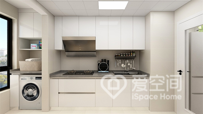 柔和的灯光下，白色烤漆橱柜构建出治愈心境的烹饪场景，满足业主对理想生活的追求。