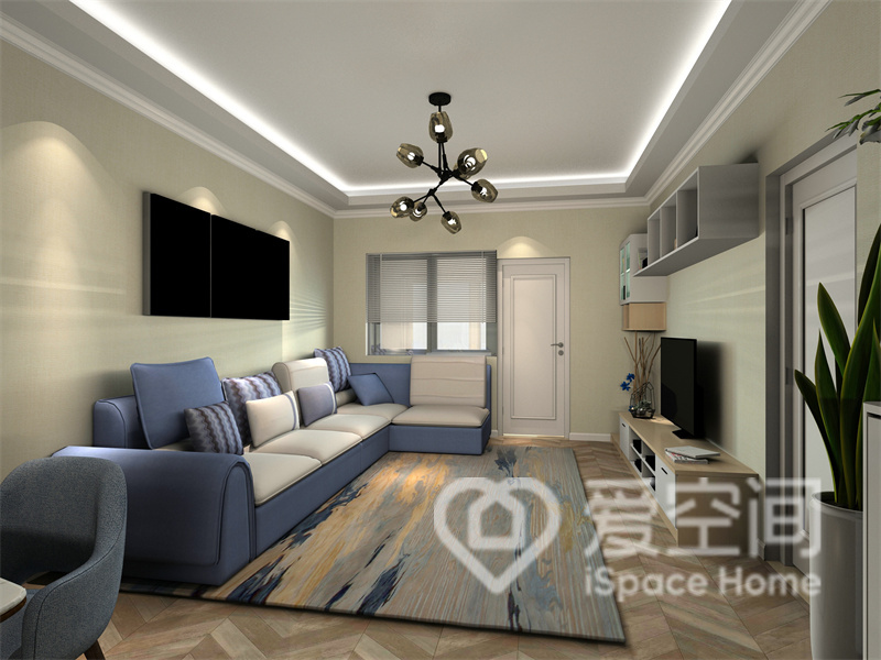 设计师以米色和蓝色抓住现代风格的设计脉络，用米色为空间背景打下基础，利用冷色家具塑造出立体感。